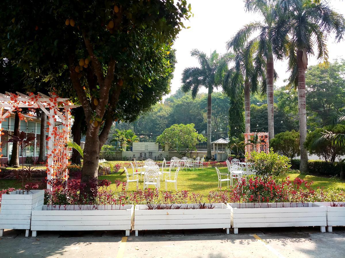 Ruby Garden Hotel Yangon Exterior photo